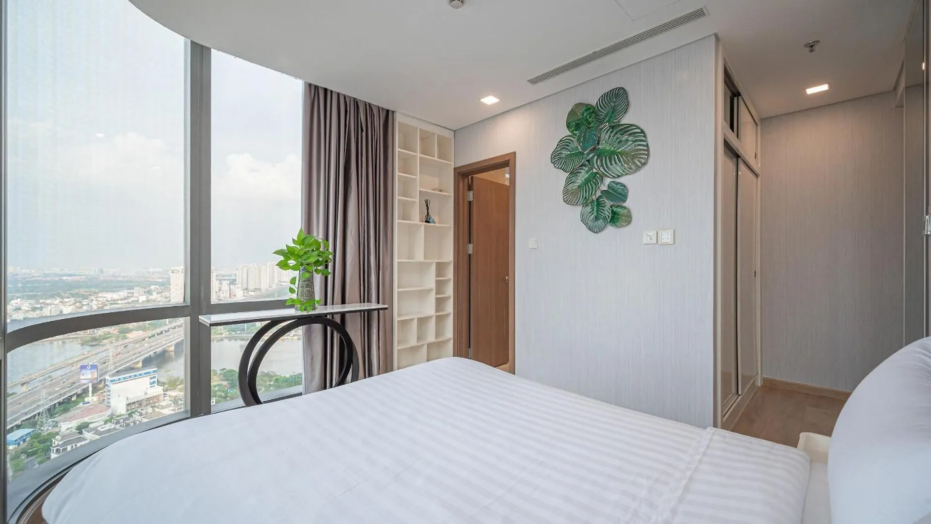 הו צ'י מין סיטי Landmark 81 Skyline Apartment 4*, הו צ'י מין סיטי וייטנאם